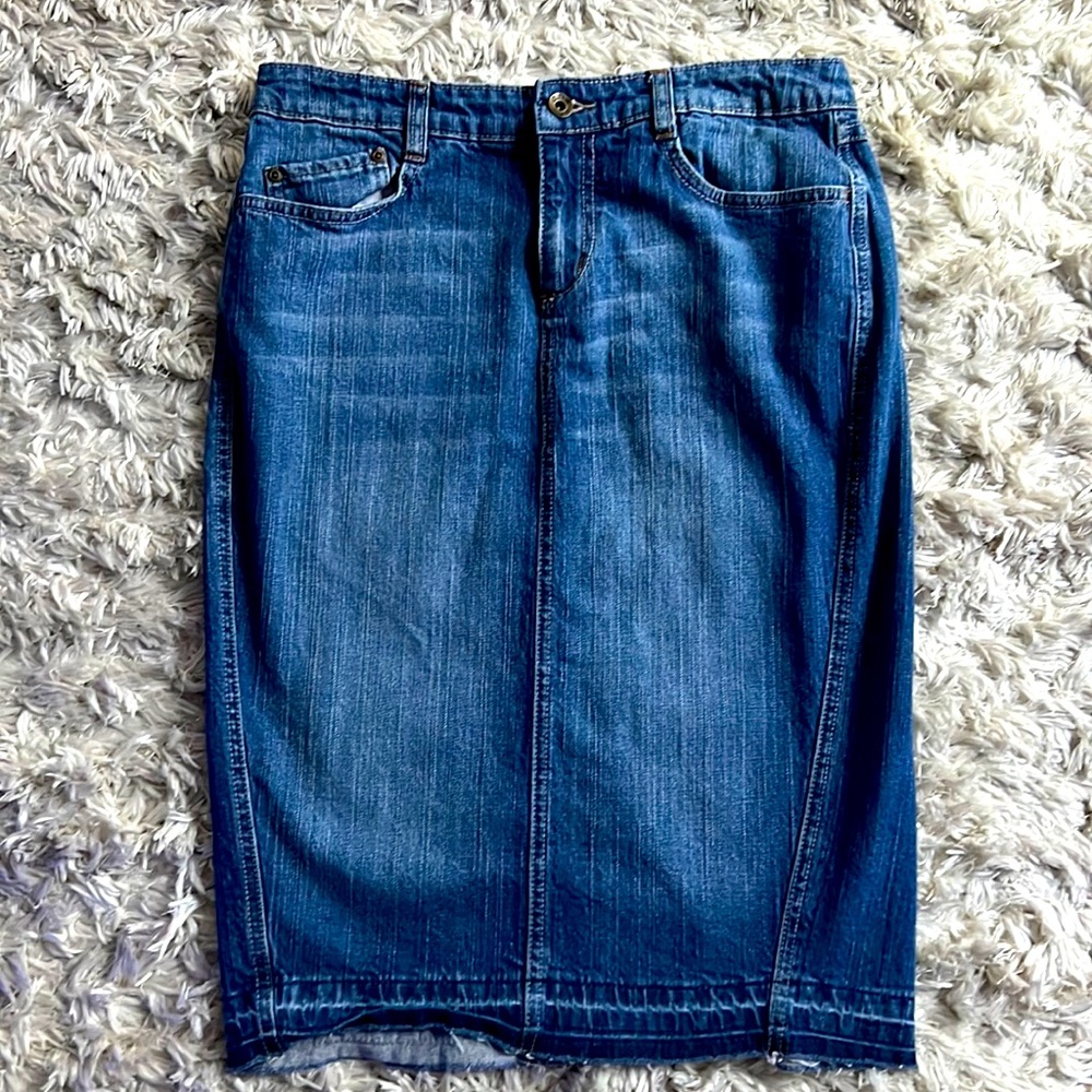 A.n.a. midi denim cute skirt size 6m with split